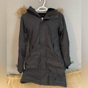 Aritzia TNA Avoriaz long Winter Parka- Size XS